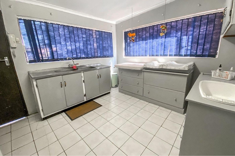 8 Bedroom Property for Sale in Schoemansville North West